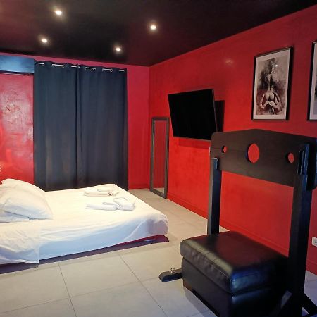 Appartement Balneo Et Sauna Prives The Red Room 莫吉奥 外观 照片