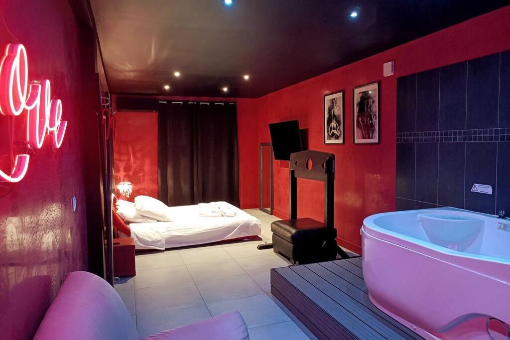 Appartement Balneo Et Sauna Prives The Red Room 莫吉奥 外观 照片