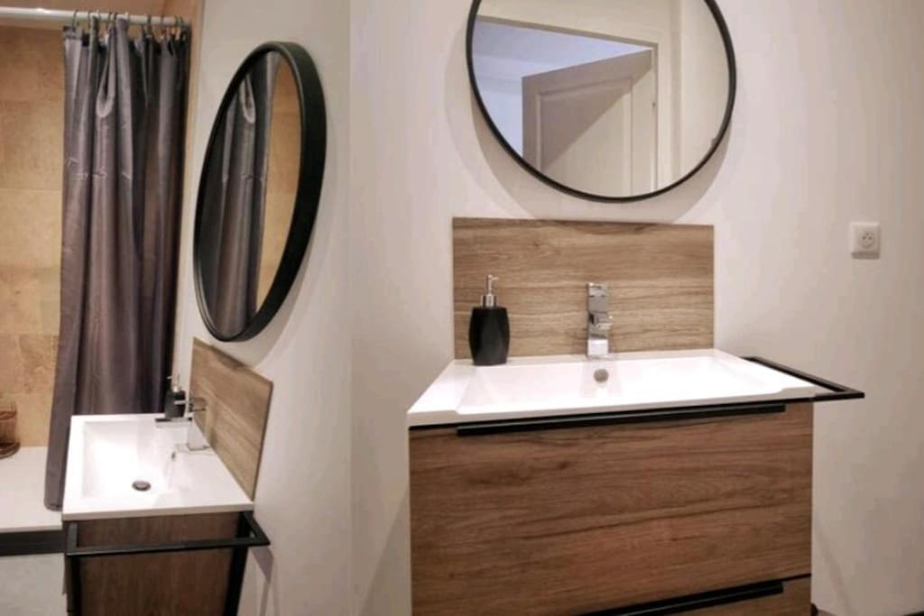Appartement Balneo Et Sauna Prives The Red Room 莫吉奥 外观 照片