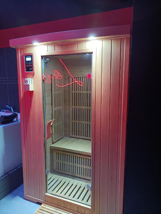 Appartement Balneo Et Sauna Prives The Red Room 莫吉奥 外观 照片