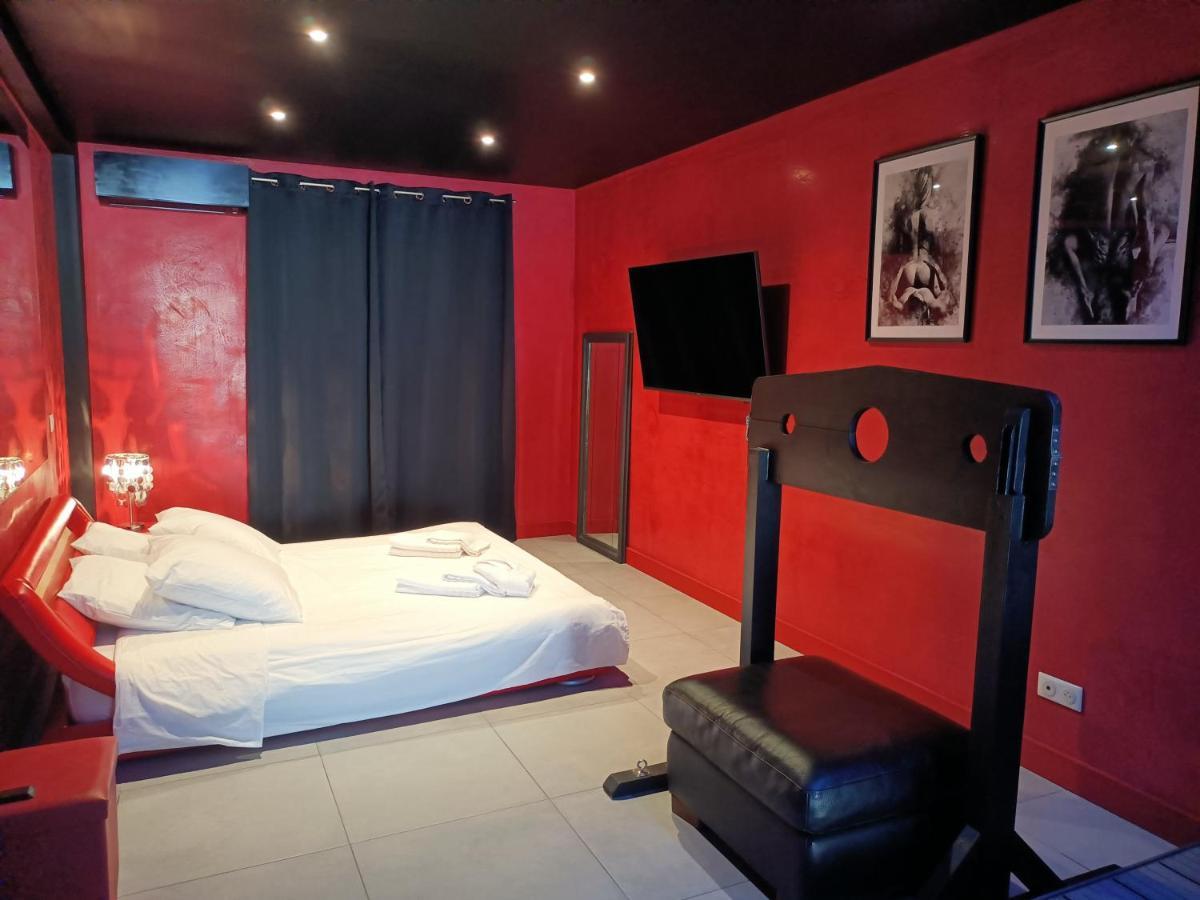 Appartement Balneo Et Sauna Prives The Red Room 莫吉奥 外观 照片