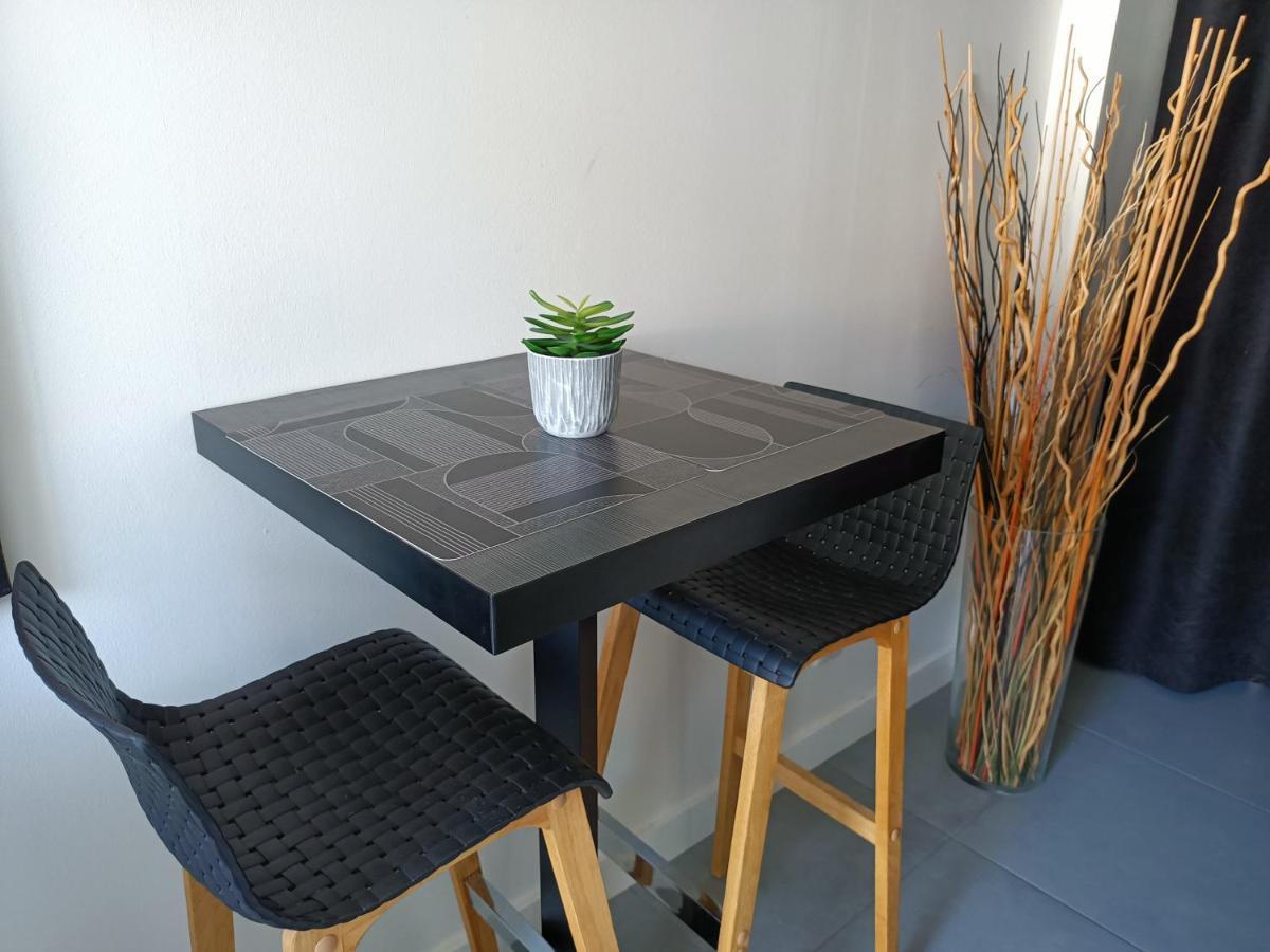 Appartement Balneo Et Sauna Prives The Red Room 莫吉奥 外观 照片